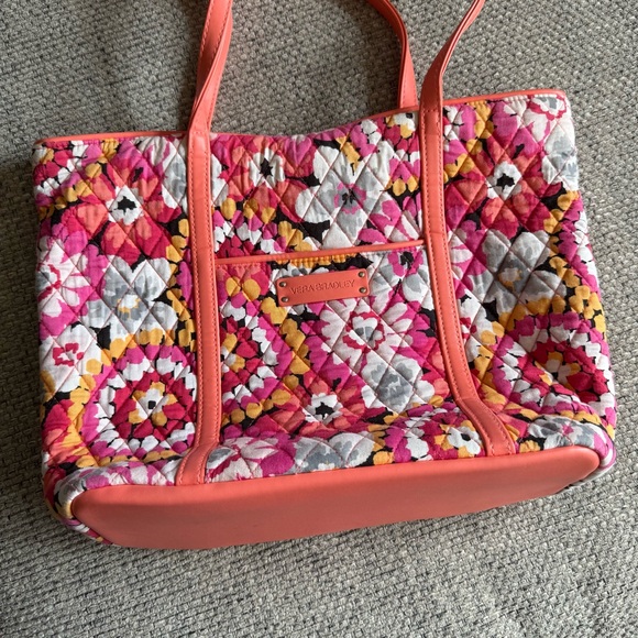 Vera Bradley Pink Floral Coral Quilted Tote Bag Purse Shoulder Bag - Picture 2 of 9
